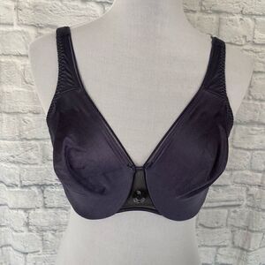 Olga women 38D satin front underwire bra w/3 hook closure and floral lace back